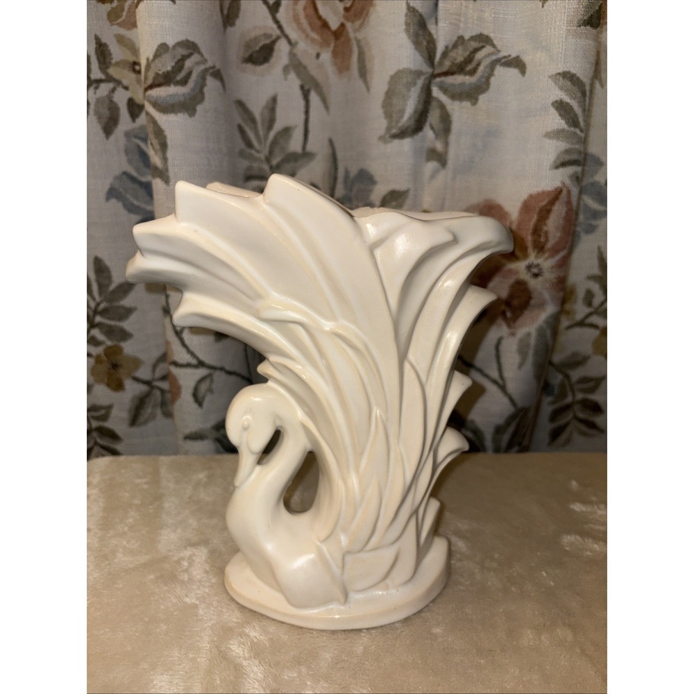 Vintage McCoy Pottery Vase "Swan in Rushes" Mid Century Creamy White 9 1/4" Tall